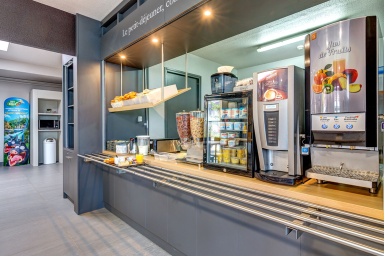 Food & Drinks 5, B&B HOTEL Goussainville CDG, Val-d'Oise