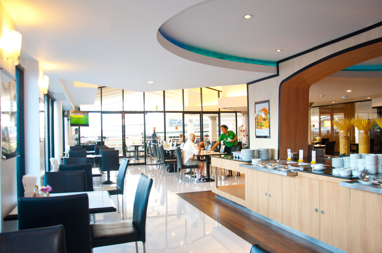 Food & Drinks 4, Flipper Lodge Hotel, Pattaya
