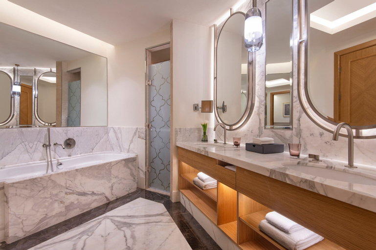 The St. Regis Doha - Bedroom
