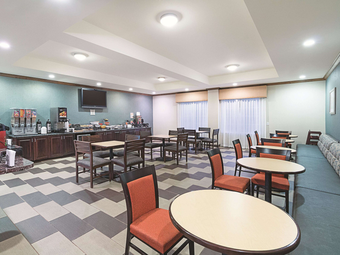 Food & Drinks 5, La Quinta Inn & Suites by Wyndham Glen Rose, Somervell