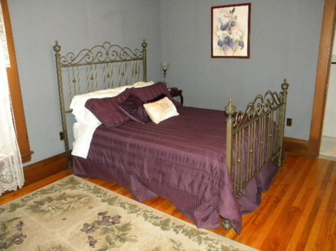 Bedroom 2, The Decker House Bed & Breakfast, Cerro Gordo