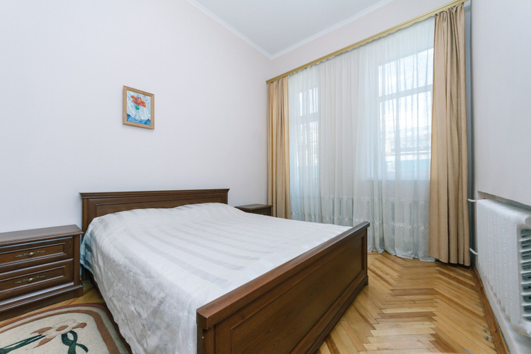 Room 4, Alma Apartments, Shevchenkivs'kyi