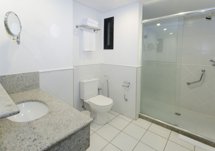 Bathroom 4, Hotel Saint Paul, Maués
