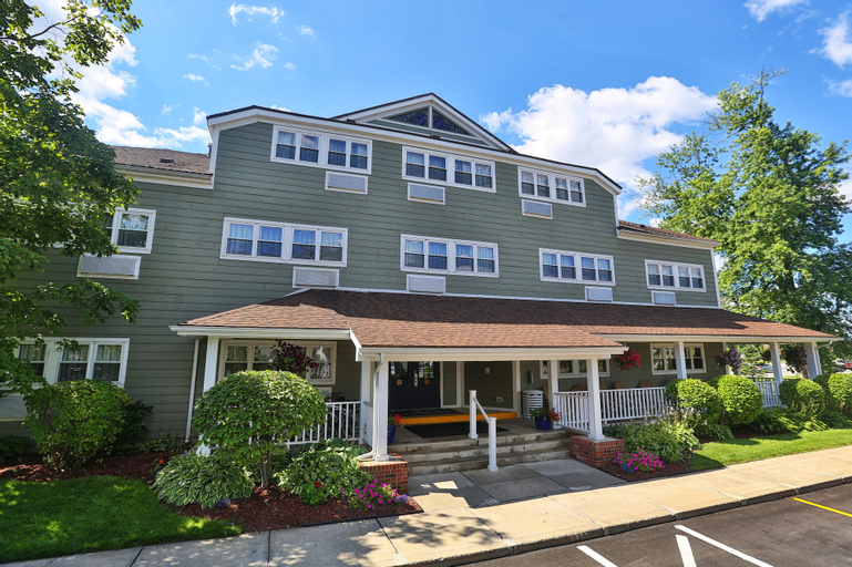 Ivy Court Inn & Suites, Saint Joseph