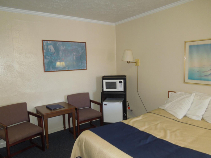 Bedroom 3, Arlington Inn, Ottawa
