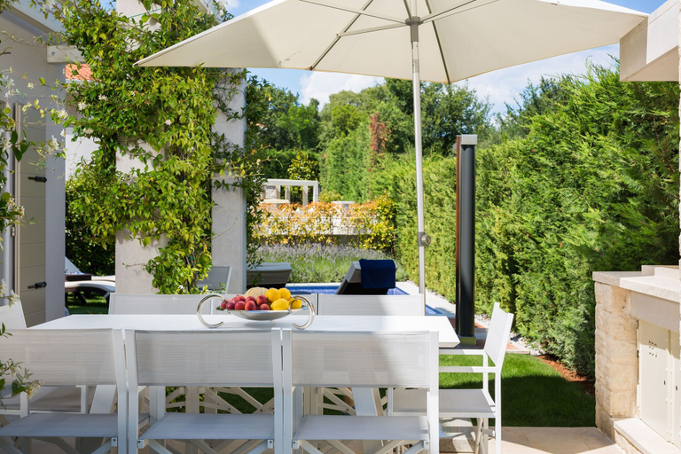 Food & Drinks 5, Villa Petra, Poreč