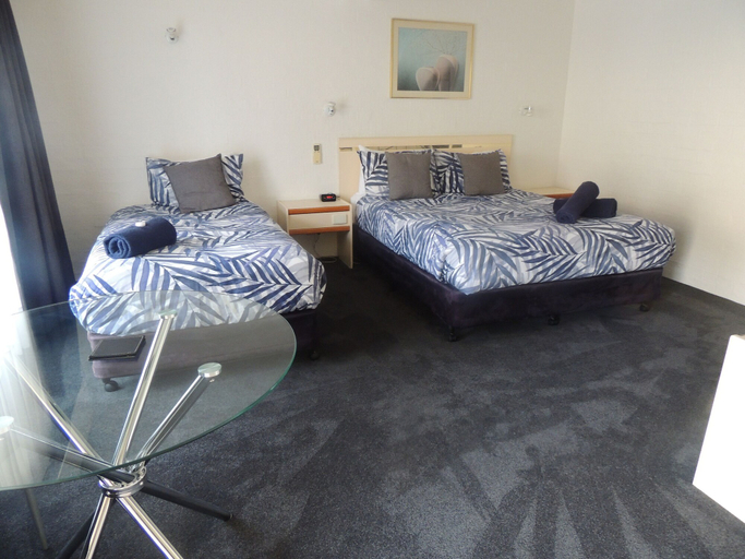 Bedroom 2, Argyle Terrace Motor Inn, Eurobodalla