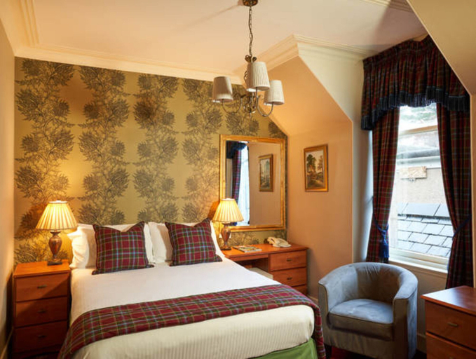 Bedroom 3, Loch Kinord Hotel, Aberdeenshire