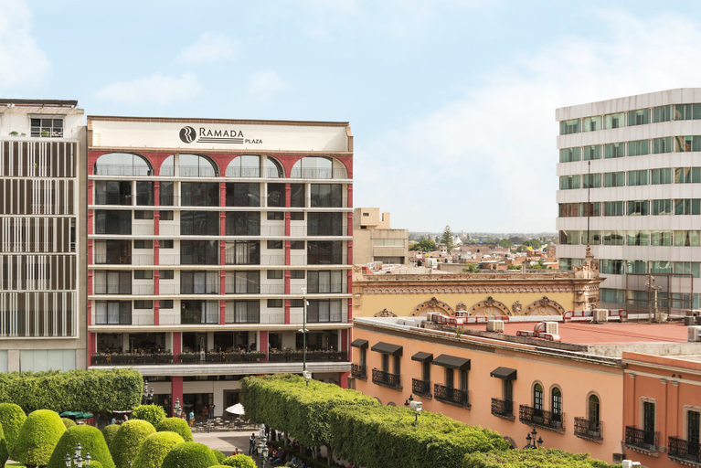 Exterior & Views 2, Ramada Plaza Leon, León