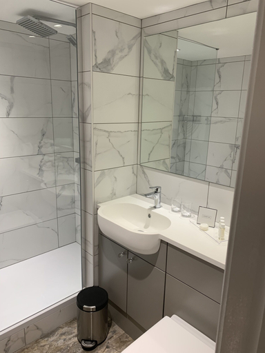 Bathroom 3, Llanerch Vineyard Hotel, Rhondda, Cynon, Taff