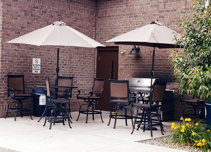 Food & Drinks 5, Microtel by Wyndham Penn Yan Finger Lakes Region, Yates