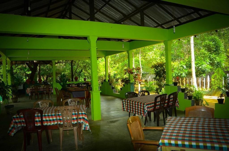 Food & Drinks 4, Paradise Guest House, Hingurakgoda