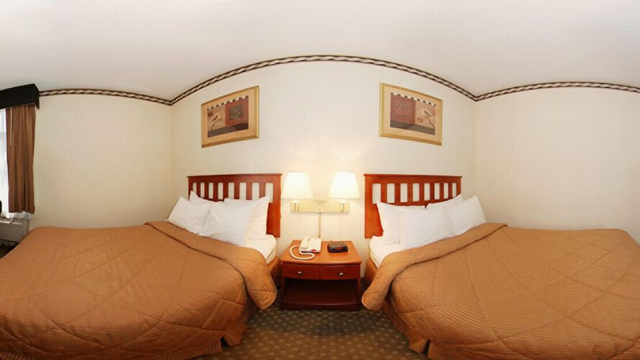 Bedroom 3, Crescent Hotel, New York
