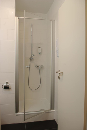 Bathroom 5, Hotel Am Hechenberg, Mainz
