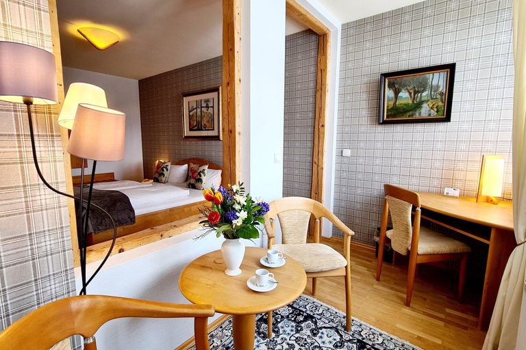 Bedroom 3, Boutique Hotel Residenz, Hildburghausen