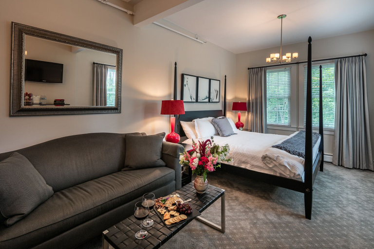 Bedroom 3, The Blue Horse Inn, Windsor