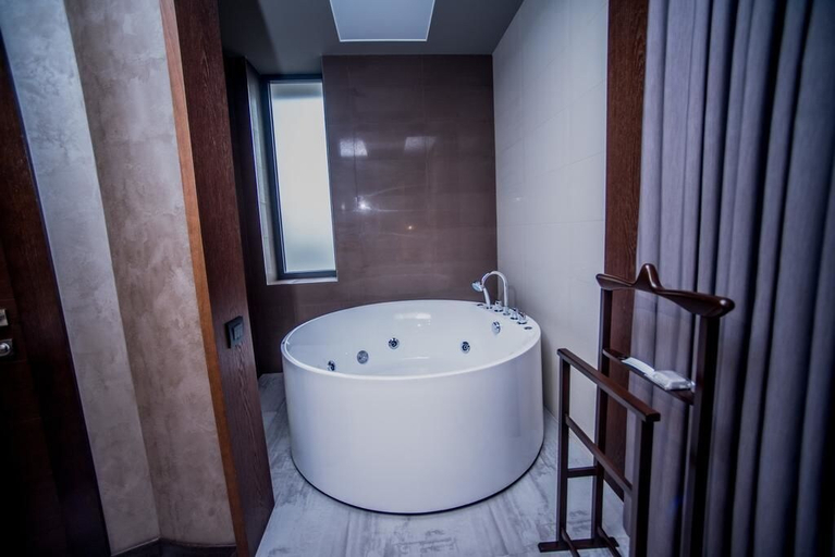 Bathroom 4, Aghababyan's Hotel, Yerevan
