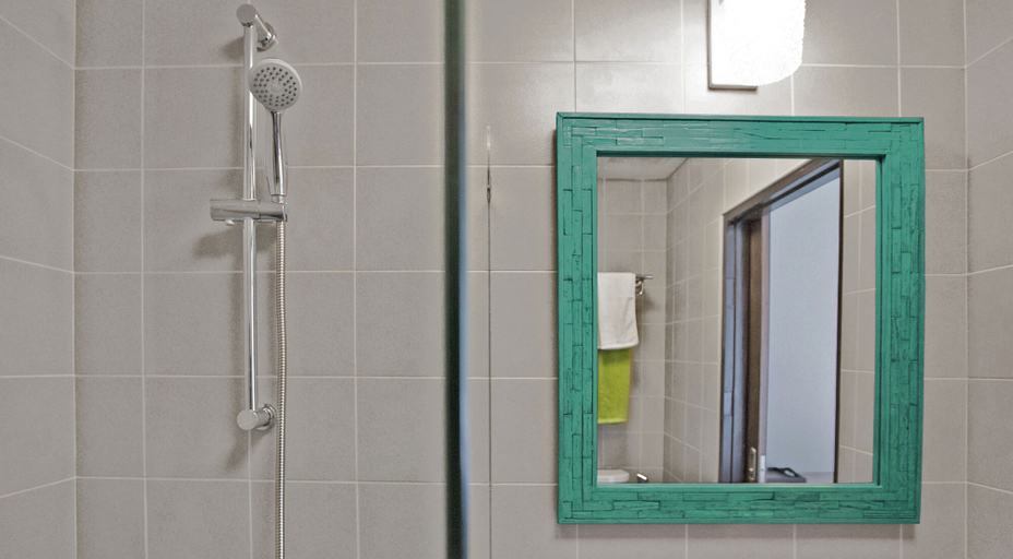 Bathroom 4, Green Tiger House, Muang Chiang Mai