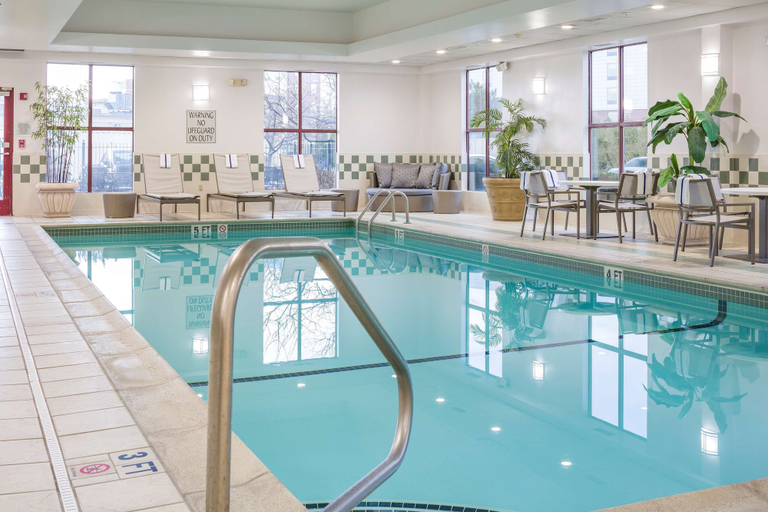 Sport & Beauty 2, Doubletree By Hilton Boston Logan Airport Chelsea, Suffolk