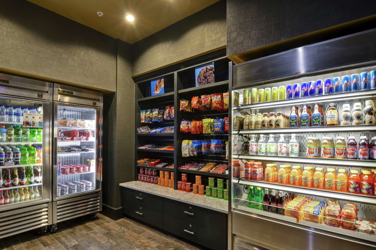 Food & Drinks 5, Hampton Inn & Suites Raleigh/Crabtree Valley, Wake