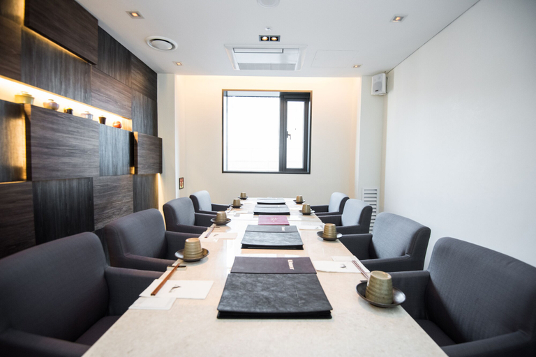 Business Facilities 2, GLAD Yeouido, Yeongdeungpo