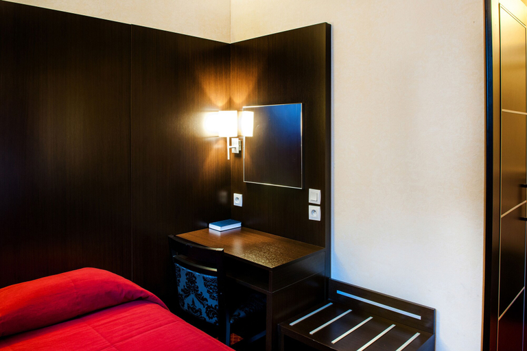 Bedroom 3, Sainte Rose, Hautes-Pyrénées