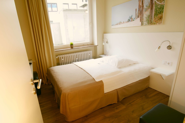 Bedroom 5, Hotel am Kieler Schloss Kiel by Première Classe, Kiel