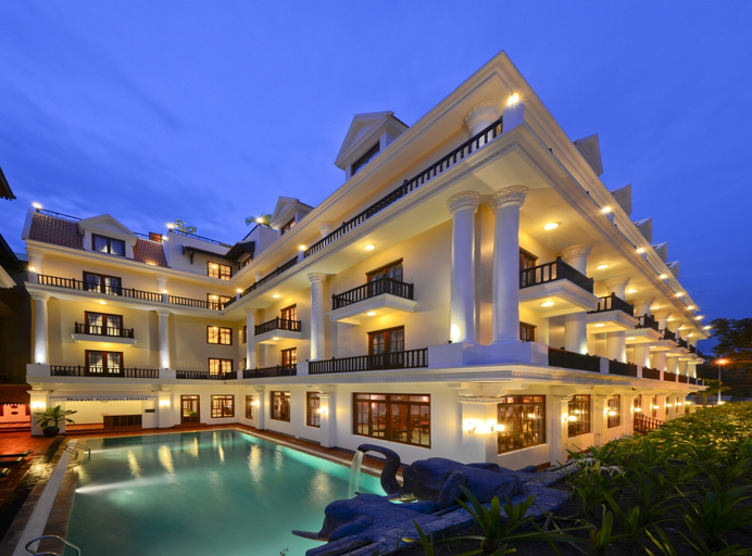 Exterior & Views