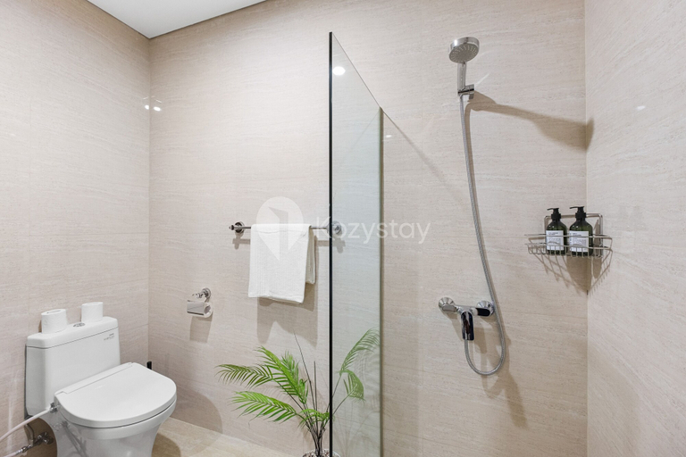 Bathroom 5, Orchid by Kozystay, West Jakarta