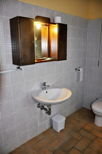 Bathroom 3, Borgo Nociquerceto, Rieti
