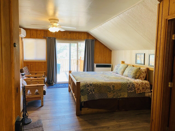 Bedroom 2, Bear Creek Resort, San Bernardino