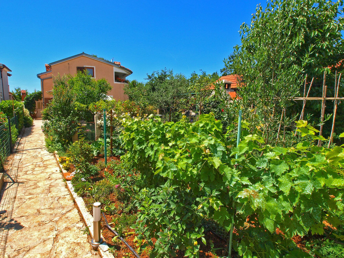 Exterior & Views 2, Apartments Mara 44, Fažana