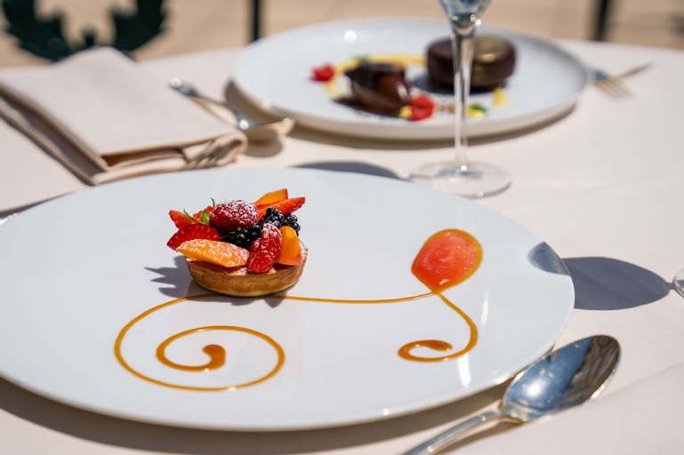 Food & Drinks 9