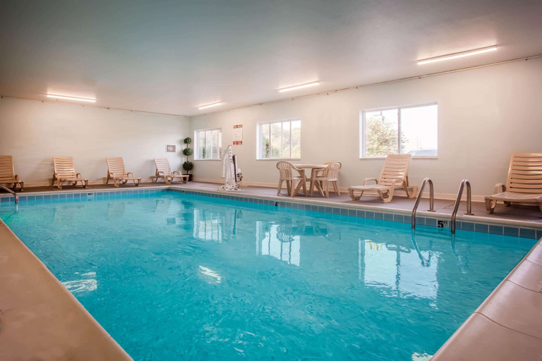 Sport & Beauty 5, Super 8 by Wyndham Union, Franklin