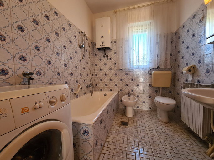 Bathroom, Apartment 930, Vodnjan