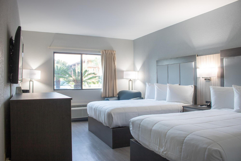 Bedroom 3, Admiral's Inn on Tybee Island, Chatham
