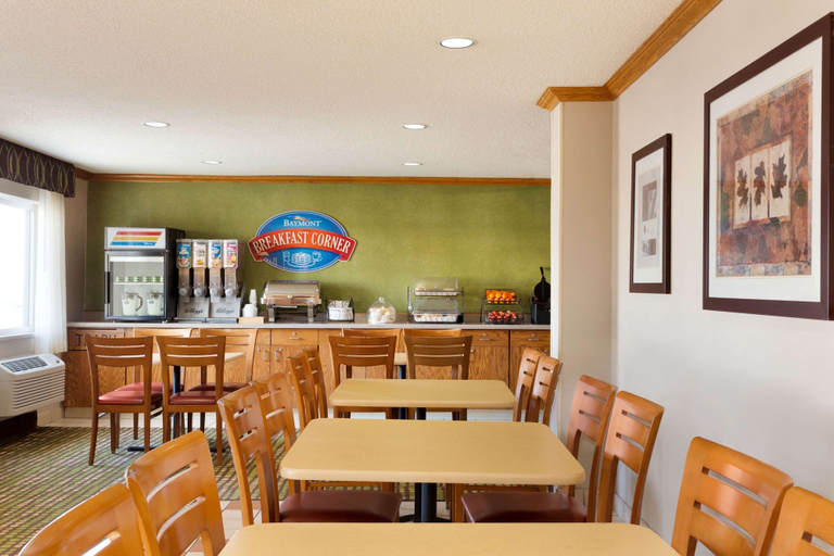 Food & Drinks 5, Baymont by Wyndham Salina, Saline