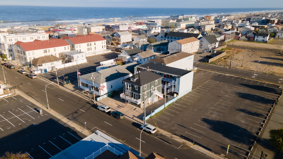 Exterior & Views 2, Seaside Sands Inn, Ocean