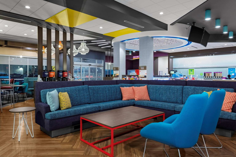 Food & Drinks 5, Tru by Hilton Cypress Houston, Houston