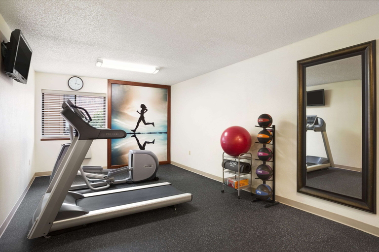 Others 5, Days Inn by Wyndham Middletown, Warren