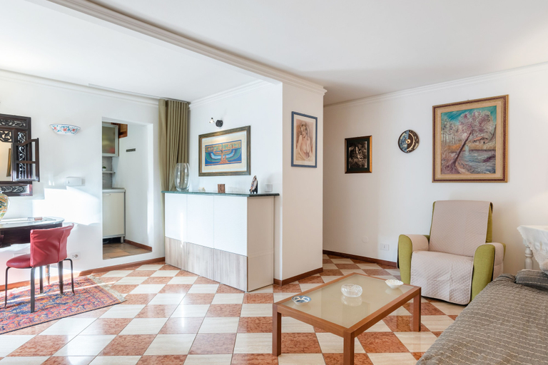 Living area 3, Via Etnea Cozy Apartment With Balcony, Catania