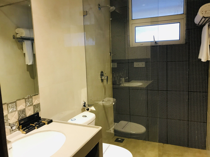 Bathroom 5, Amara Grand Baga, North Goa