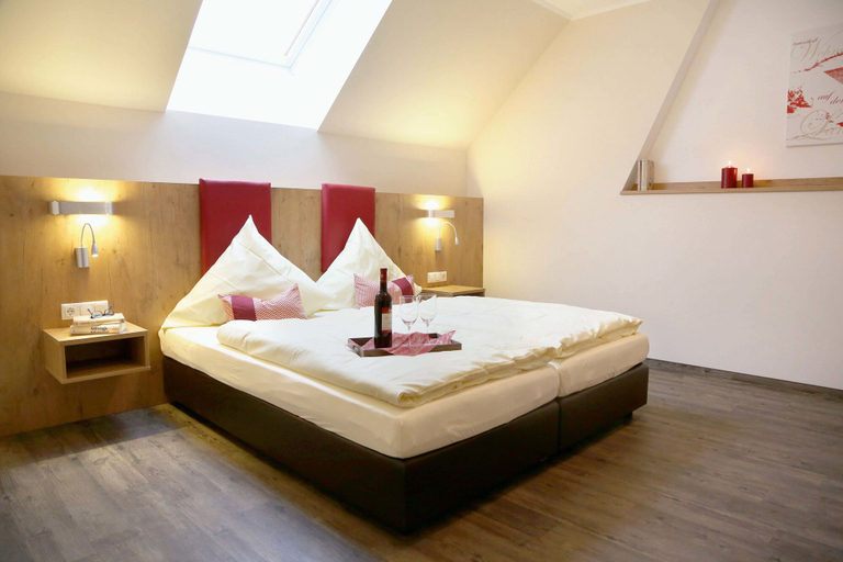 Bedroom 4, Wasmayr Hof, Landshut