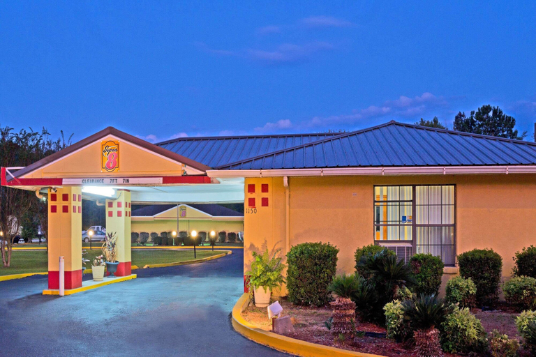 Exterior & Views 2, Super 8 by Wyndham Chipley, Washington