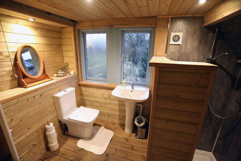 Bathroom, Hapus Yurt - Two Beautiful Yurts and Barn Cottage, Conwy