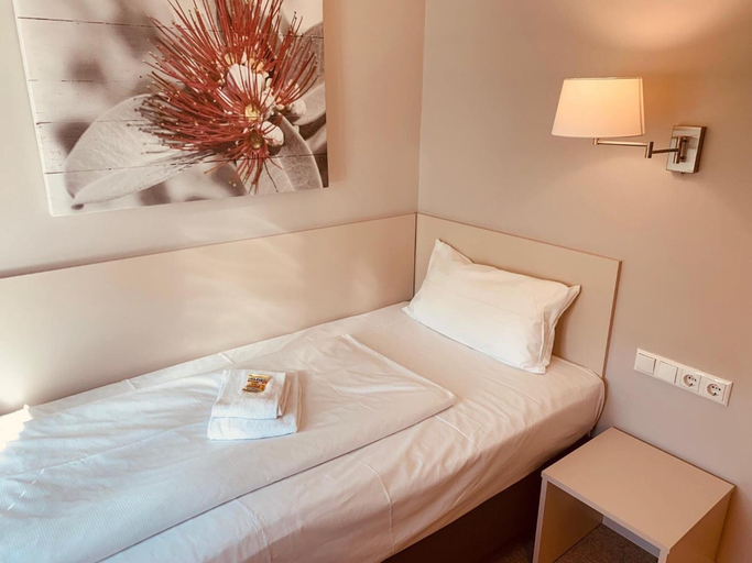 Bedroom 4, Hotel Lindenau Inn, Leipzig