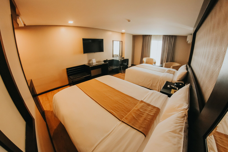 Bedroom 2, Grand Xing Imperial Hotel, Iloilo City