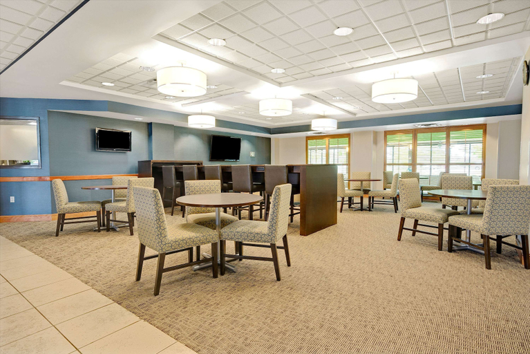 Food & Drinks 5, Wingate by Wyndham - Fargo, Cass