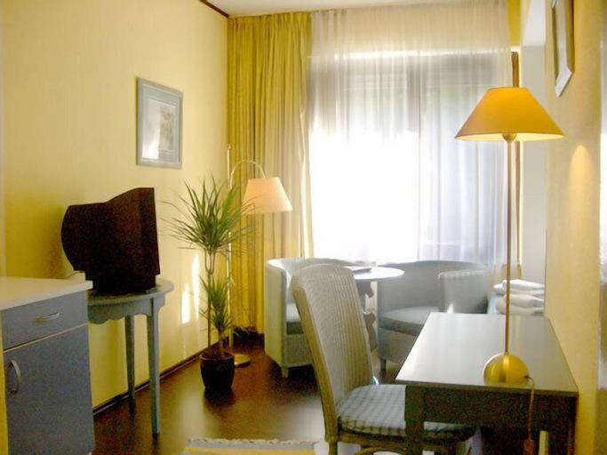Others, Hotel Neustadt, Osnabrück