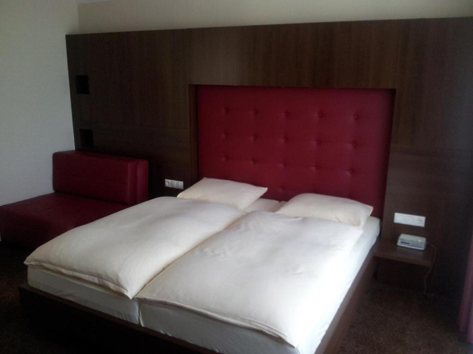 Bedroom 2, Hotel Villa Am Rhein, Mayen-Koblenz